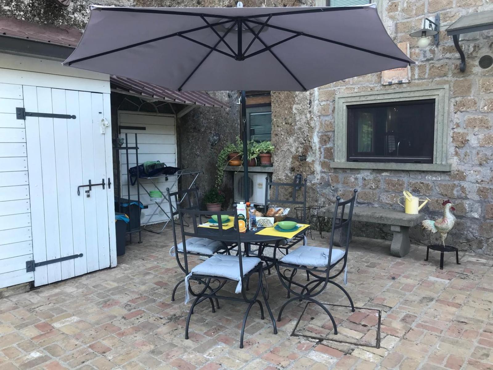 Casetta Santa Fortunata Guest House Sutri Exterior photo
